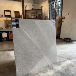 Limestone_Grigio_Rustico_-_Damme_-_83x83_2