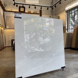 Milano_Off_White_Polido_-_Villagres_90x90_1