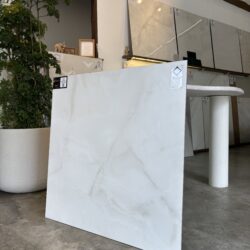 Porcelanato Sottile Acetinado 83x83 - Helena