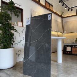 Porcelanato Splendor Nero Polido 61x120 - Helena
