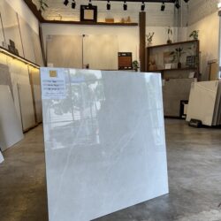 Tundra_Gray_Polido_-_Helena_-_82x82_2