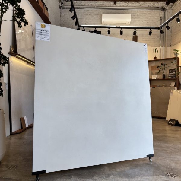 House_Off_White_-_Villagres_-123x123_2