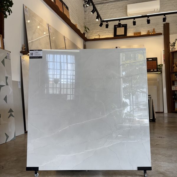 Milano_Off_White_Polido_-_Villagres_90x90