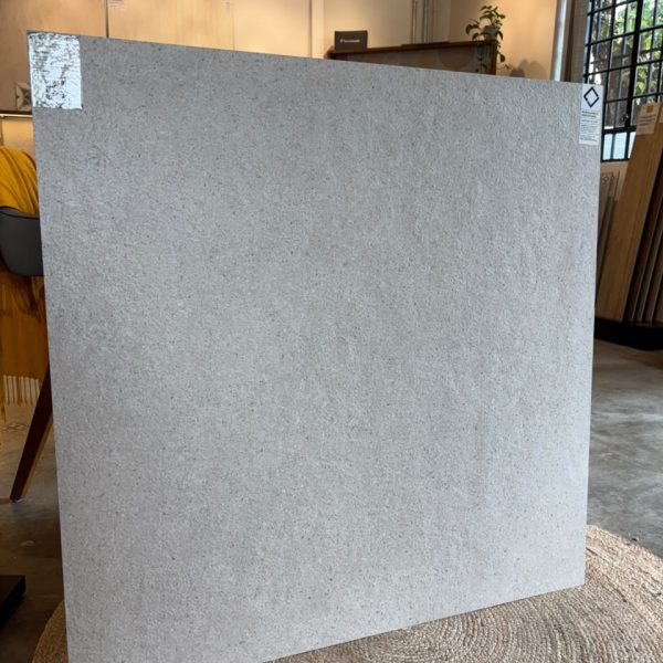 Street Off White Natural 92x92 __Villagress